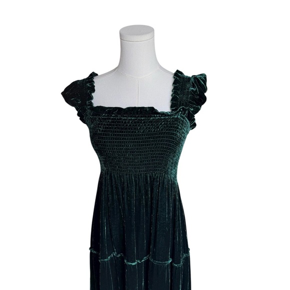 Hill House Home - Velvet Nap Dress Ellie Green Smocked Tiered Midi Sz XS - Picture 2 of 7